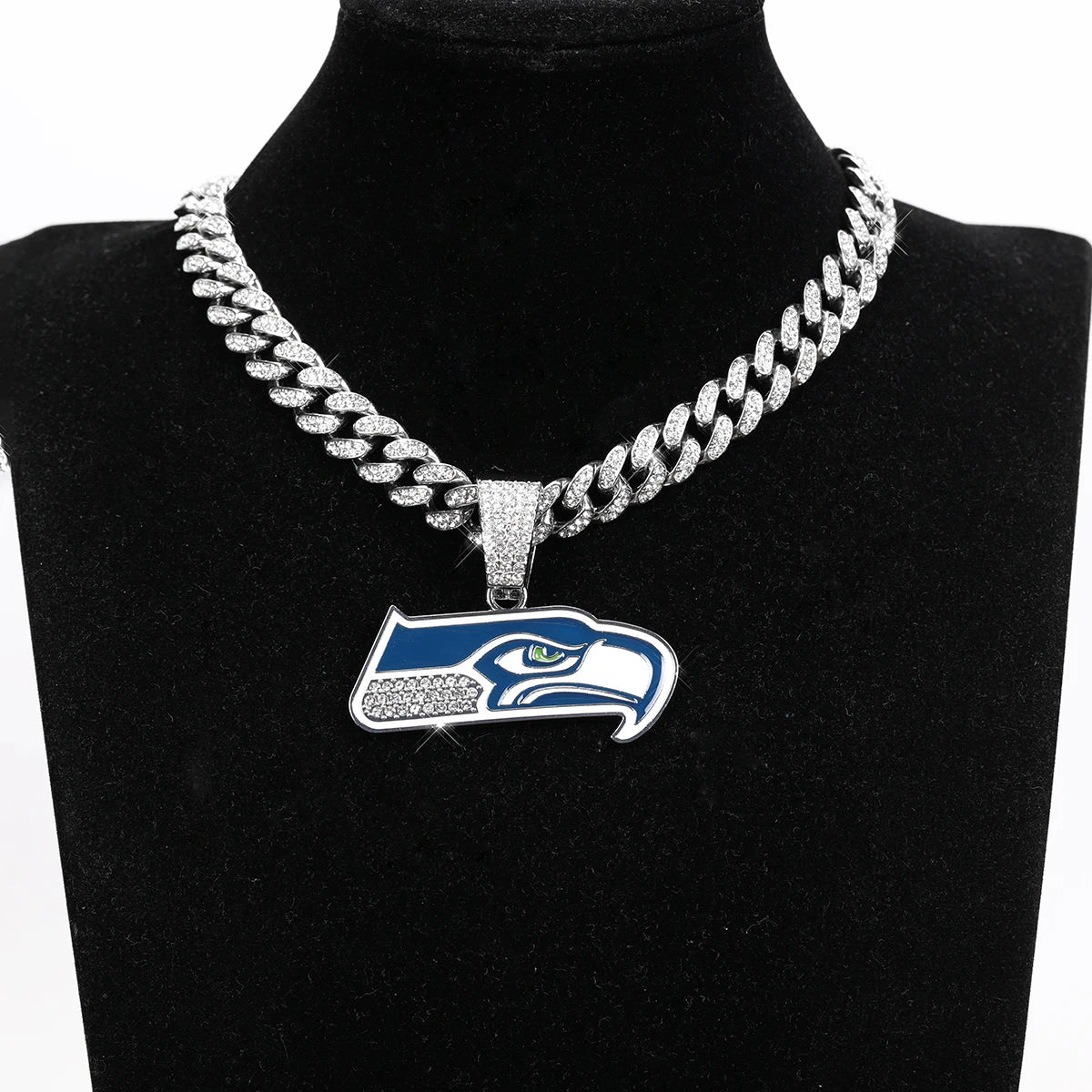 Sports LOGO Pendant Necklace with Iced Out Cuban Chains for Football Fans