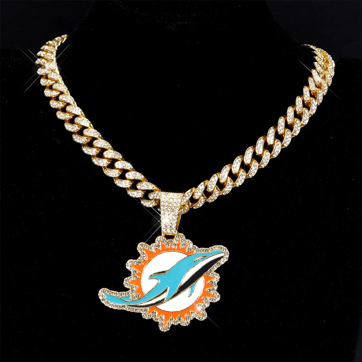 Sports LOGO Pendant Necklace with Iced Out Cuban Chains for Football Fans