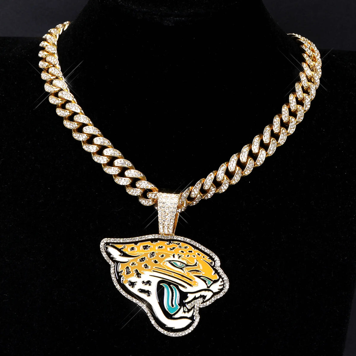 Sports LOGO Pendant Necklace with Iced Out Cuban Chains for Football Fans