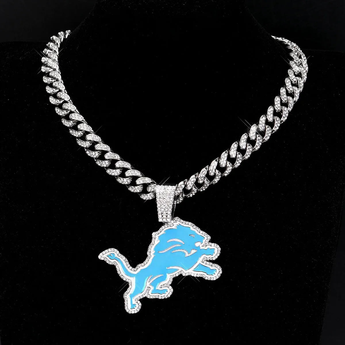 Sports LOGO Pendant Necklace with Iced Out Cuban Chains for Football Fans