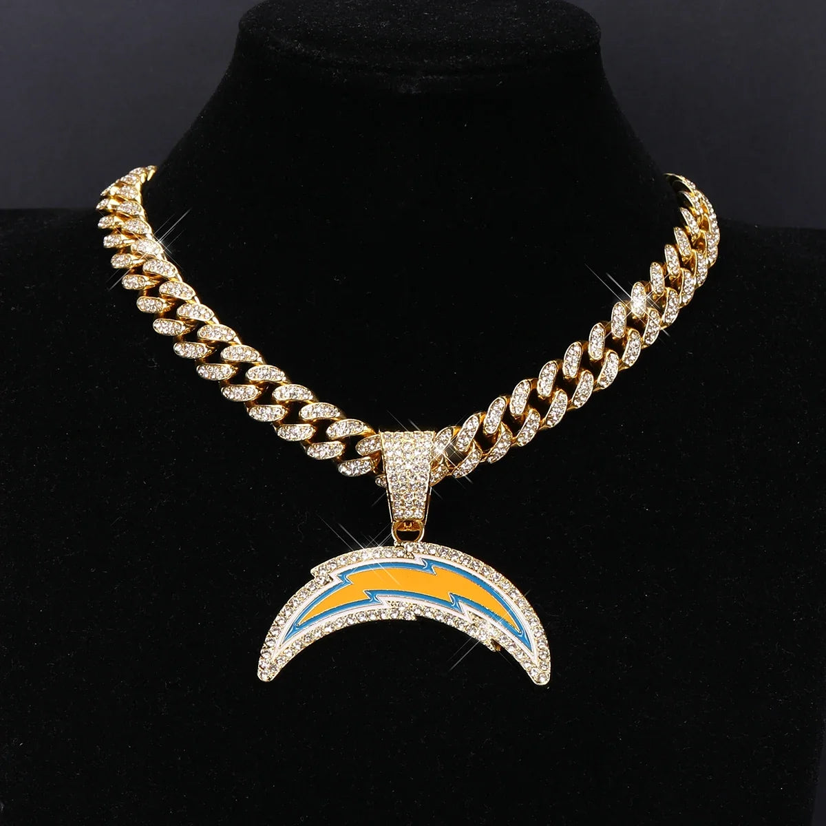 Sports LOGO Pendant Necklace with Iced Out Cuban Chains for Football Fans