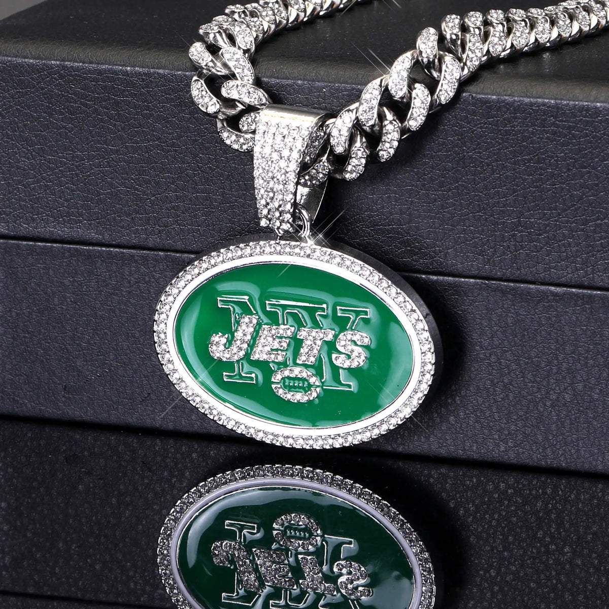 Sports LOGO Pendant Necklace with Iced Out Cuban Chains for Football Fans